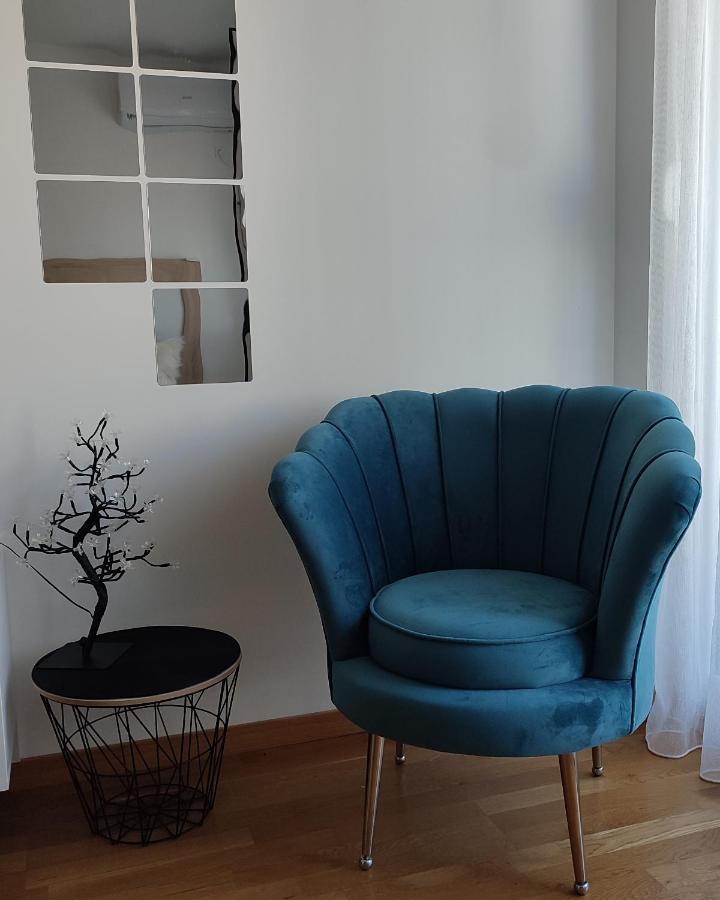 Apartmani Stari Aerodrom พอดโกริกา ภายนอก รูปภาพ