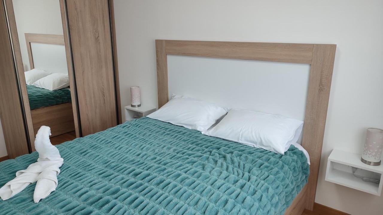 Apartmani Stari Aerodrom พอดโกริกา ภายนอก รูปภาพ
